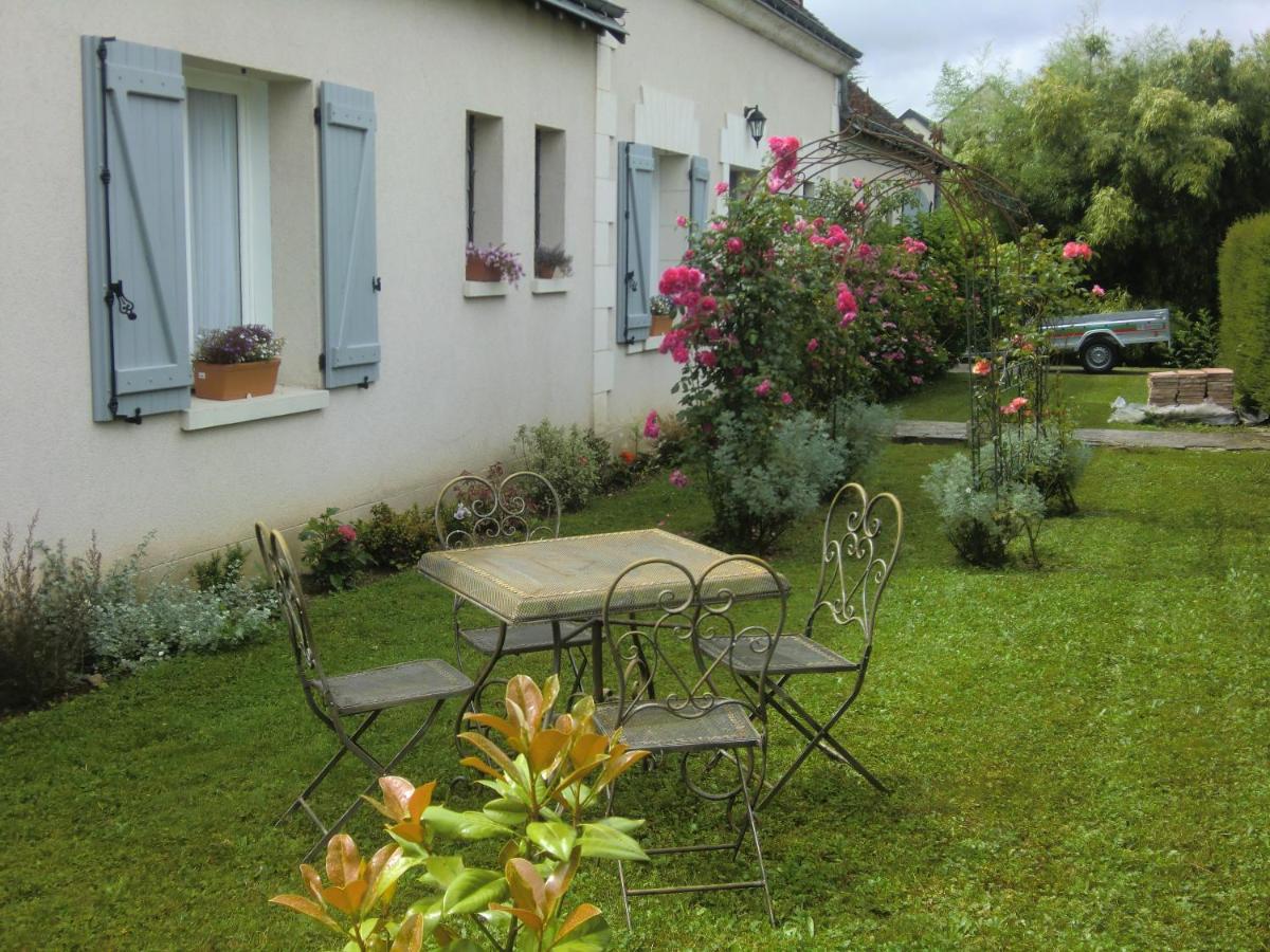 Chambre d'hôtes LA BELLE SAISON Villedomer Extérieur photo